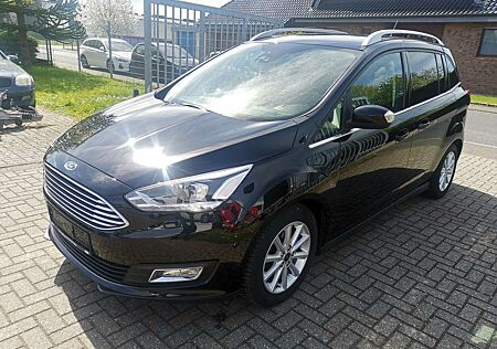 Ford Grand C-Max Titanium