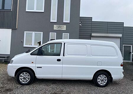 Hyundai H-1 Kasten*1-Hand*Tüv8/25* 3 SITZ* Nur 29.000KM*