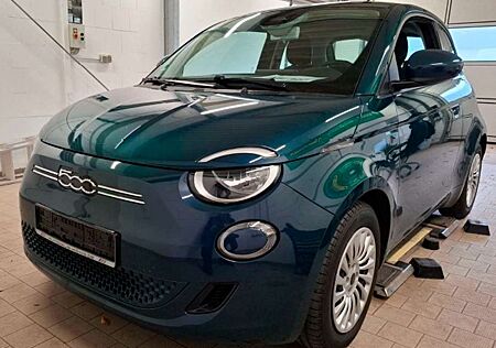 Fiat 500E 320 Km Reichweite Navi - Klimaautomatik