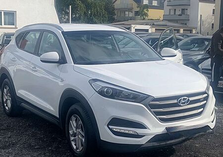 Hyundai Tucson blue Classic 2WD