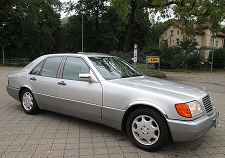 Mercedes-Benz S 300 SE+AUTOMATIK+AHK+FÄHRT GUT