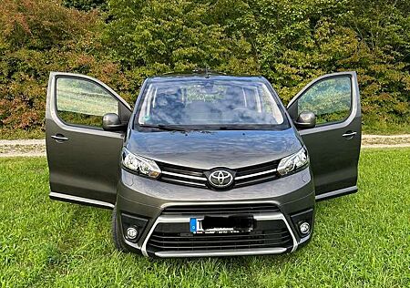 Toyota Pro Ace Proace 2,0-l-D-4D L1 (8-Si.) Autm. Verso Team Deutschland