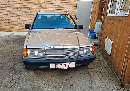 Mercedes-Benz 190 E Automatik, Schiebedach, Oldtimer