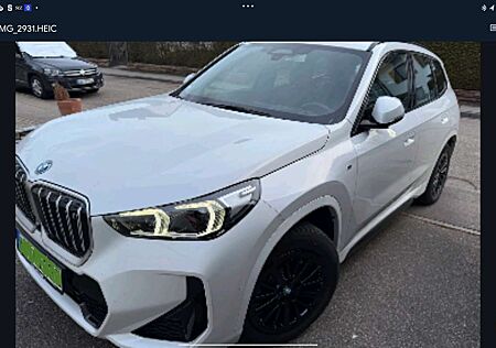 BMW iX1 xDrive30 M Sportpaket