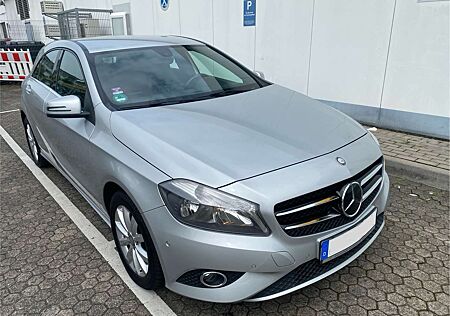 Mercedes-Benz A 180 BlueEfficiency (176.042)