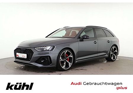 Audi RS4 2.9 TFSI Q Tip Vmax 280 Km/H Matrix B