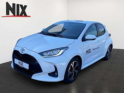 Toyota Yaris 1.5 Hybrid Teamplayer + Safety + Comfort
