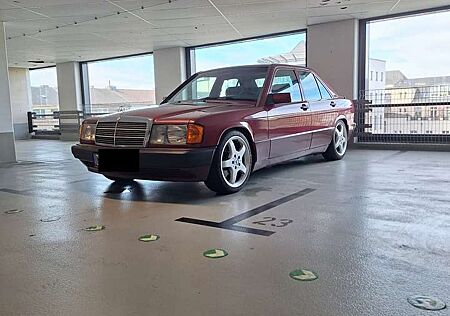 Mercedes-Benz 190 E 2.0