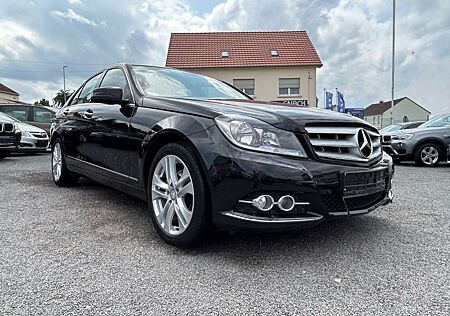 Mercedes-Benz C 220 CDI BE NAVI + BI-XENON + SHZ + LEDER