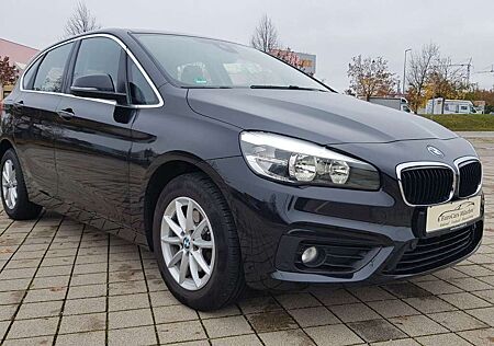 BMW 216 aut. ~ AHK ~ PDC ~ Lordosenst