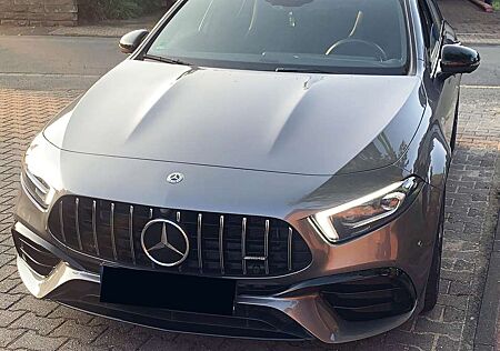 Mercedes-Benz A 45 AMG 4MATIC – Top Ausstattung