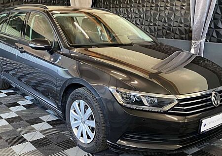 VW Passat Variant Volkswagen 1.5 TSI, PDC, Navi,Klimaautomatik