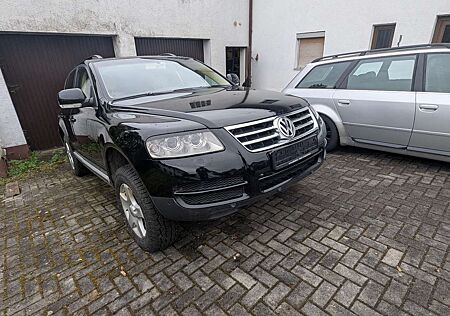 VW Touareg Volkswagen 2.5 R5 TDI Automatik