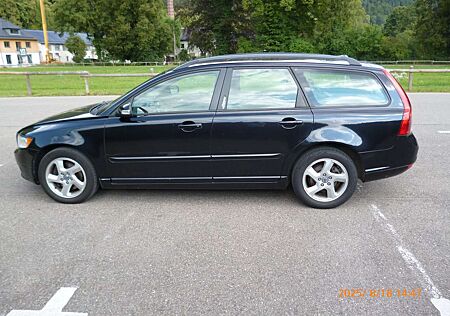 Volvo V50 Diesel 2.0D DPF Summum