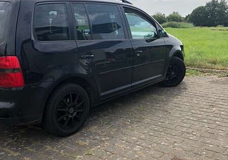 VW Touran Volkswagen 1.6 FSI