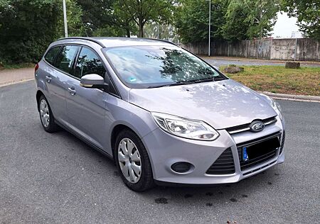 Ford Focus Turnier 1.6 EcoBoost 150 PS TÜV bis 08/26