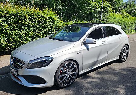 Mercedes-Benz A 250 Sport 4Matic 7G-DCT AMG Pano 19"