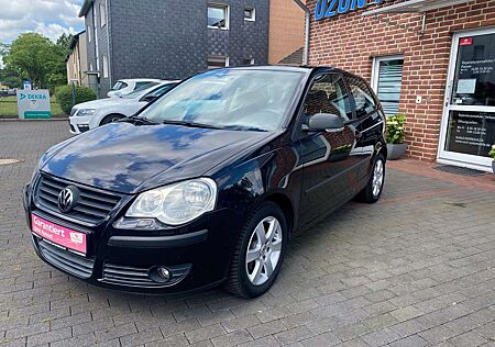 VW Polo Volkswagen Tour*PDC*GRA*AHK*ALU*erst.89.Tkm*SHZ*