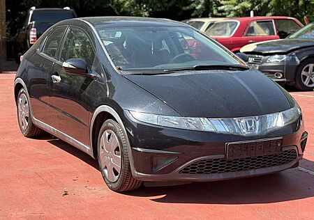 Honda Civic 1.4i-DSi Comfort.. Auto ist top gepflegt. TÜV 2-27