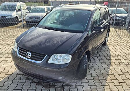 VW Touran Volkswagen 2.0 TDI Highline TÜV 9/2027
