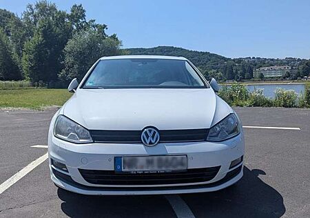 VW Golf Volkswagen 1.6 TDI BlueMotion Technology Trendline