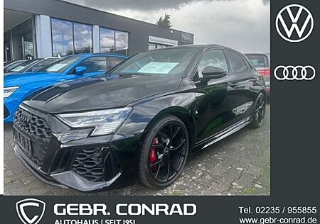 Audi RS3 Sportback, NP: 78.000 €