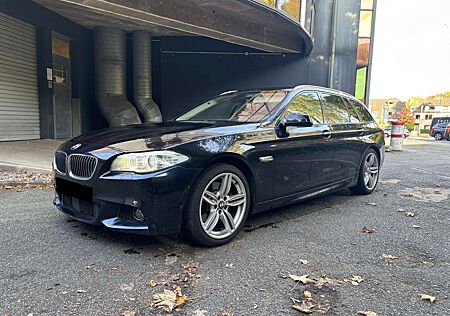 BMW 528 i M Sport Paket Mega Voll Kamera360 DVD-TV