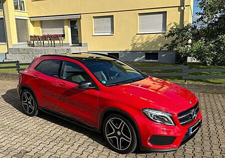 Mercedes-Benz GLA 250 4Matic 7G-DCT AMG Line