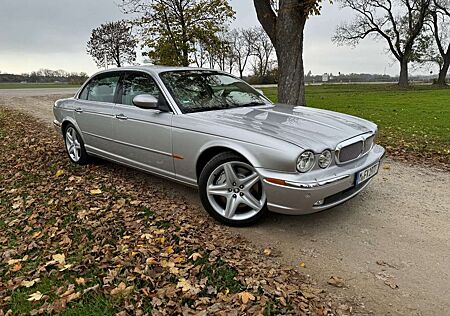 Jaguar XJ Super V8 (LWB)