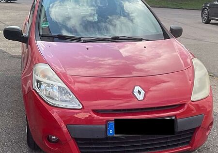 Renault Clio 1.2 16V 75