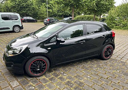 Kia Rio 1.2 Dream Team Edition