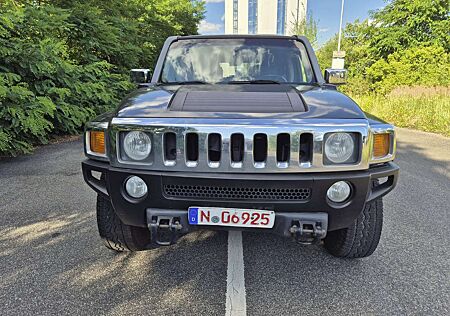 Hummer H3