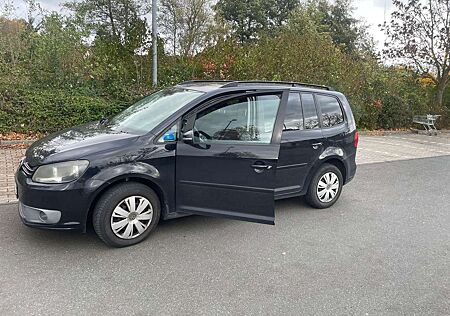 VW Touran Volkswagen 1.6 TDI DPF DSG Comfortline