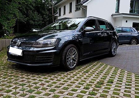 VW Golf GTI Volkswagen Golf GTD Golf VII GTD Variant BlueMotion Technology DSG