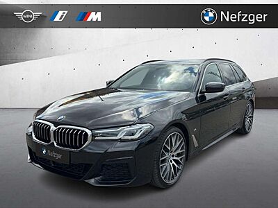BMW 540 i xDrive Touring M Sport Head-Up Park-Assistent