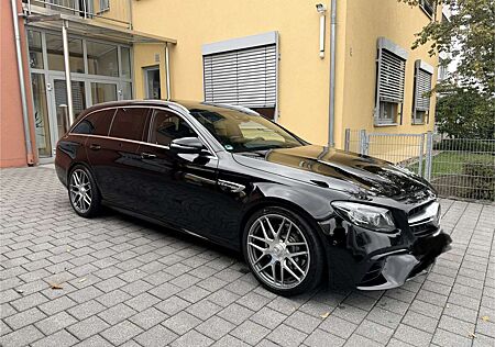 Mercedes-Benz E 63 AMG 4Matic+ T 9G-TRONIC