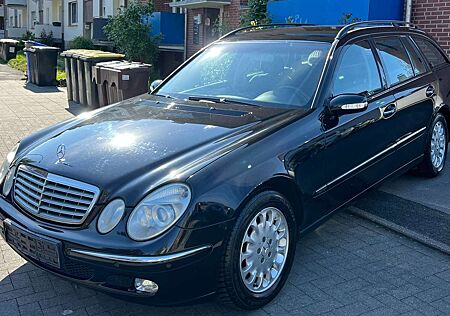 Mercedes-Benz E 270 CDI AUTOMATIK *NAVI-PDC-TEMPO-ALUS-TÜV NEU*