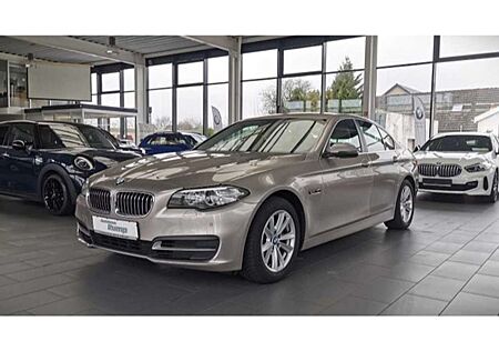 BMW 520 d AHK Memory HUD PDC