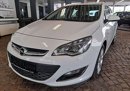 Opel Astra J Sports Tourer Innovation