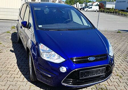 Ford S-Max Titanium
