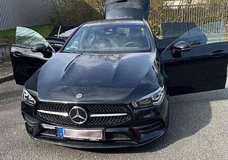 Mercedes-Benz CLA 180 CLA d Shooting Brake Edition 2021