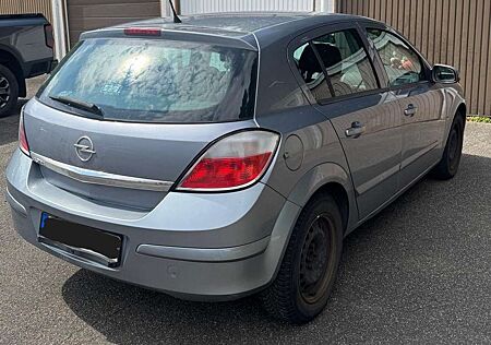 Opel Astra Fließheck 5-Türer 1.4