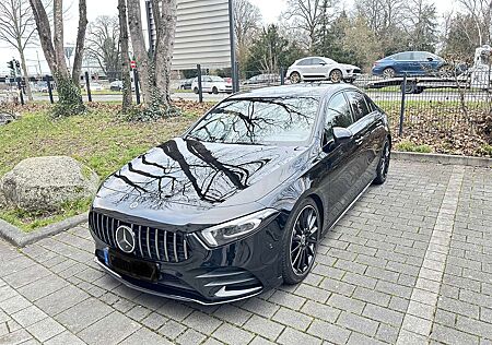 Mercedes-Benz A 250 7G-DCT AMG Line