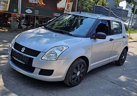 Suzuki Swift IDEAL FÜR ANFÄGER-ODER LIEFERANTEN-TUV NEU
