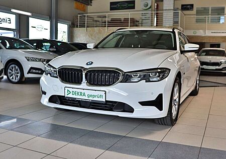 BMW 330 e Touring Advantage Leder/Kamera