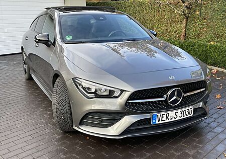 Mercedes-Benz CLA 200 AMG LINE*PANO*AHK*Night*LED