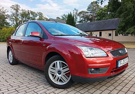Ford Focus 2.0L 16V Giha 2.Hd, Klima TÜV/AU NEU