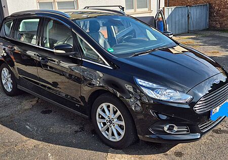 Ford S-Max 2.0 TDCi Aut. AllradTitanium 7 Sitzer