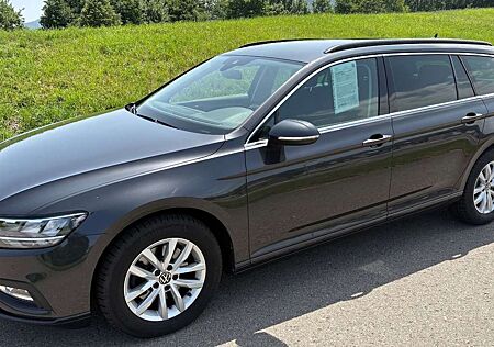 VW Passat Variant Volkswagen 1,5 TSI DSG "Business", AHK, Navi