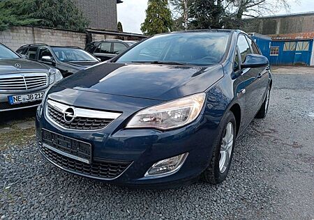Opel Astra J Design Edition*KLIMA*PDC*ALU*